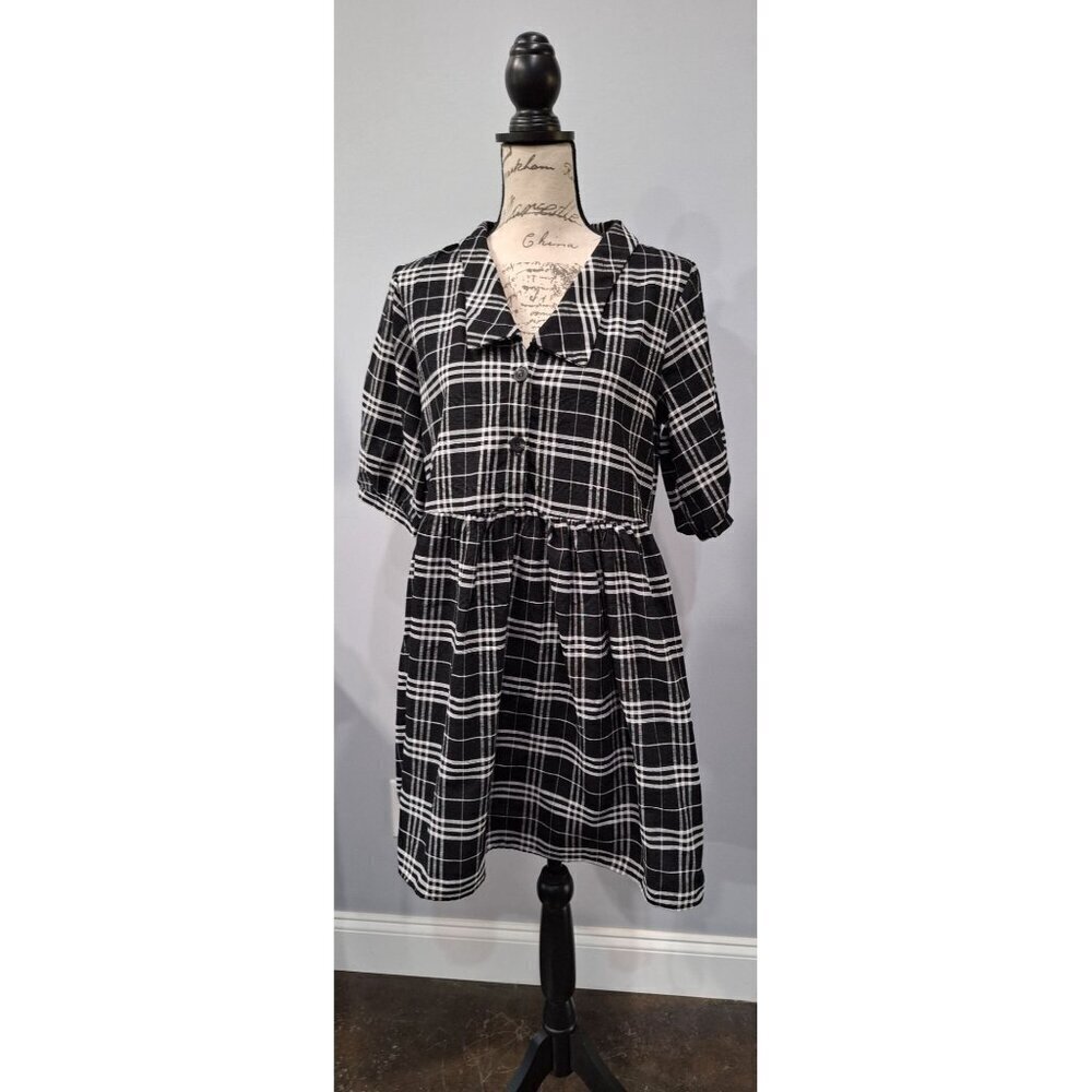 EUC Harper Heritage Black and White Plaid Short Sleeve Dress/Sz Medium